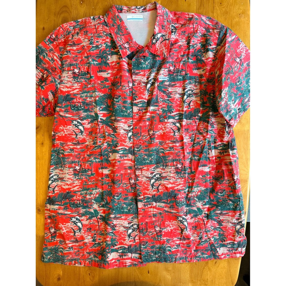 Columbia PFG Mens Santa Fishing Marlin Christmas Shirt Short Sleeve Large 460